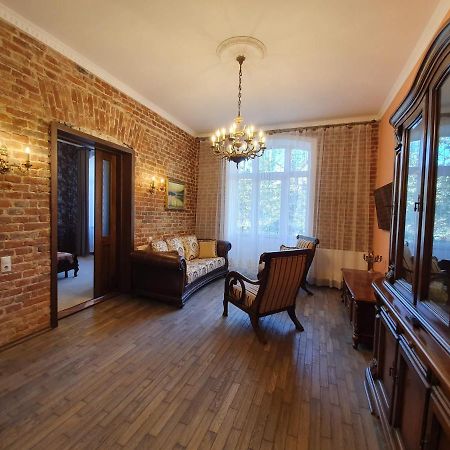 Апартаменти У Шевальє. Lviv Dış mekan fotoğraf