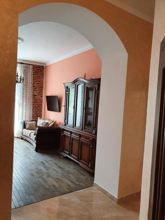 Апартаменти У Шевальє. Lviv Dış mekan fotoğraf