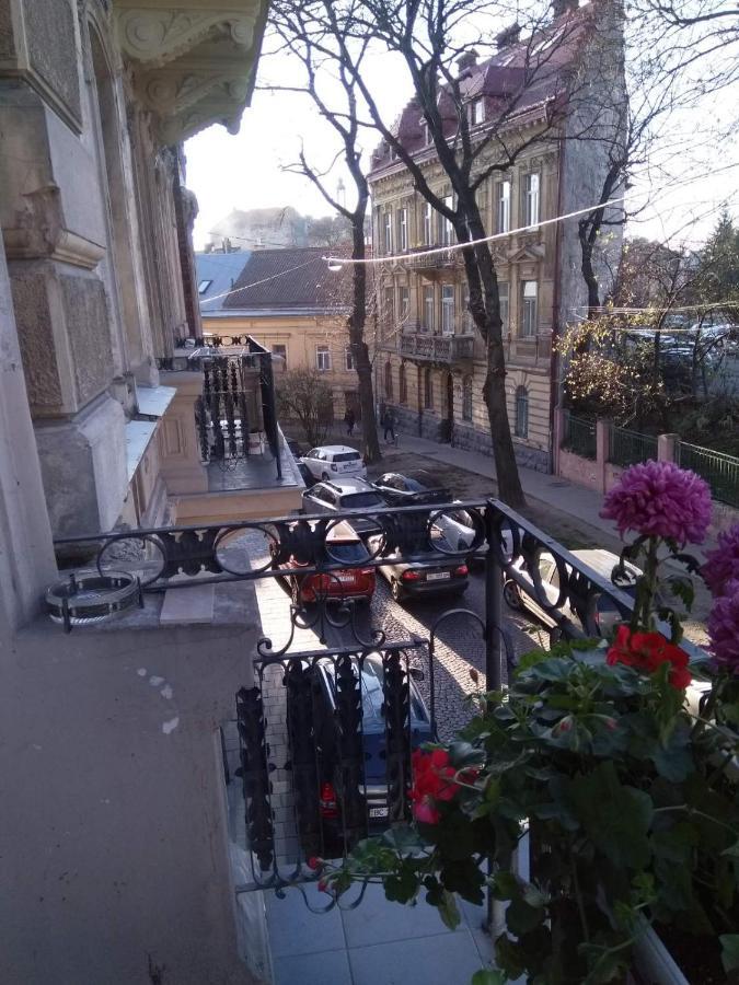 Апартаменти У Шевальє. Lviv Dış mekan fotoğraf