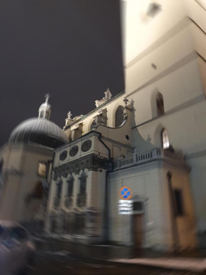 Апартаменти У Шевальє. Lviv Dış mekan fotoğraf